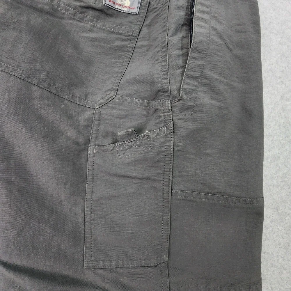 The North Face Chino Shorts Men 32 Gray Nylon Pockets Outdoors Hiking Activewear